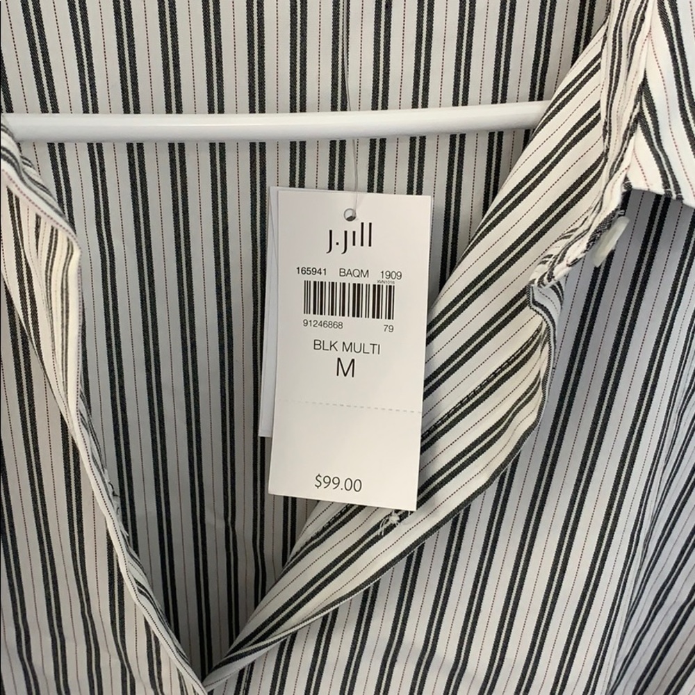 Oversized Button down - Picture 2 of 3